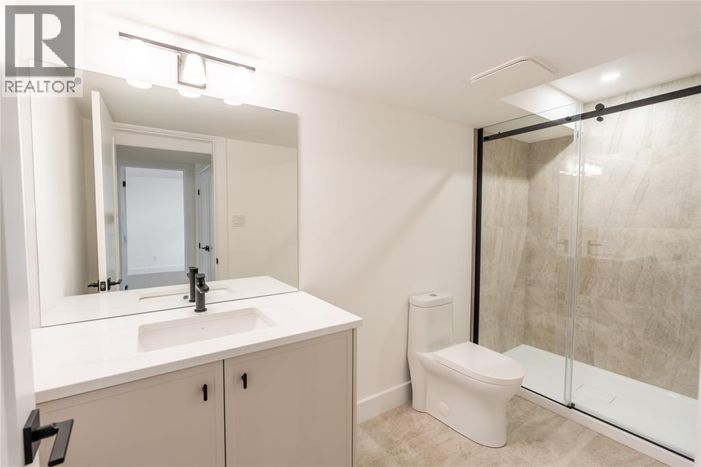2052 Marion Avenue Property Photo 26