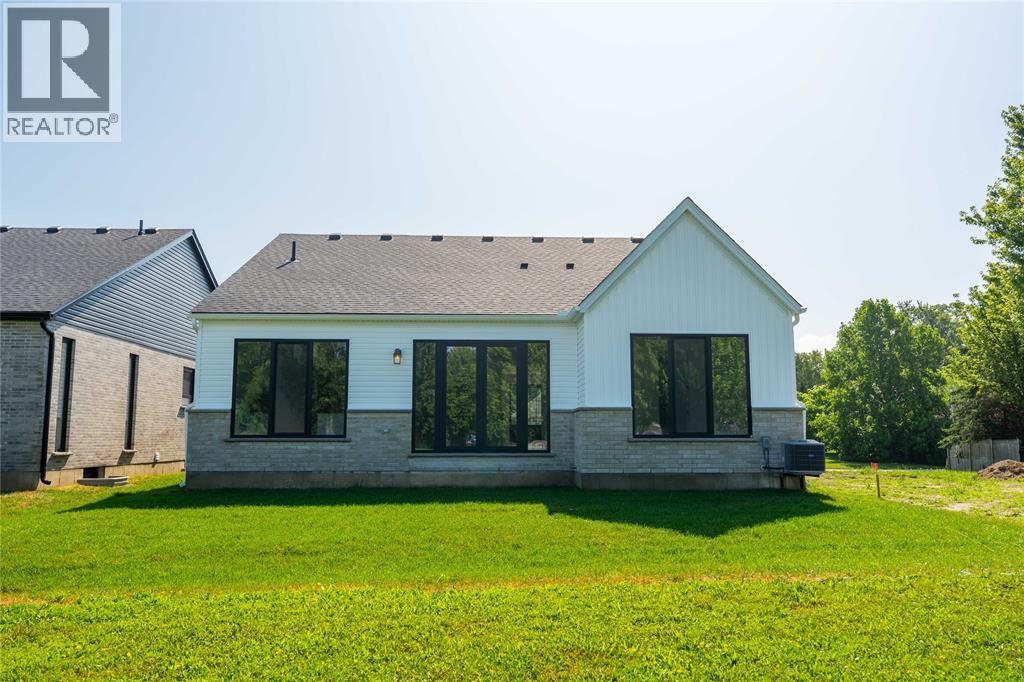 2052 Marion Avenue Property Photo 33