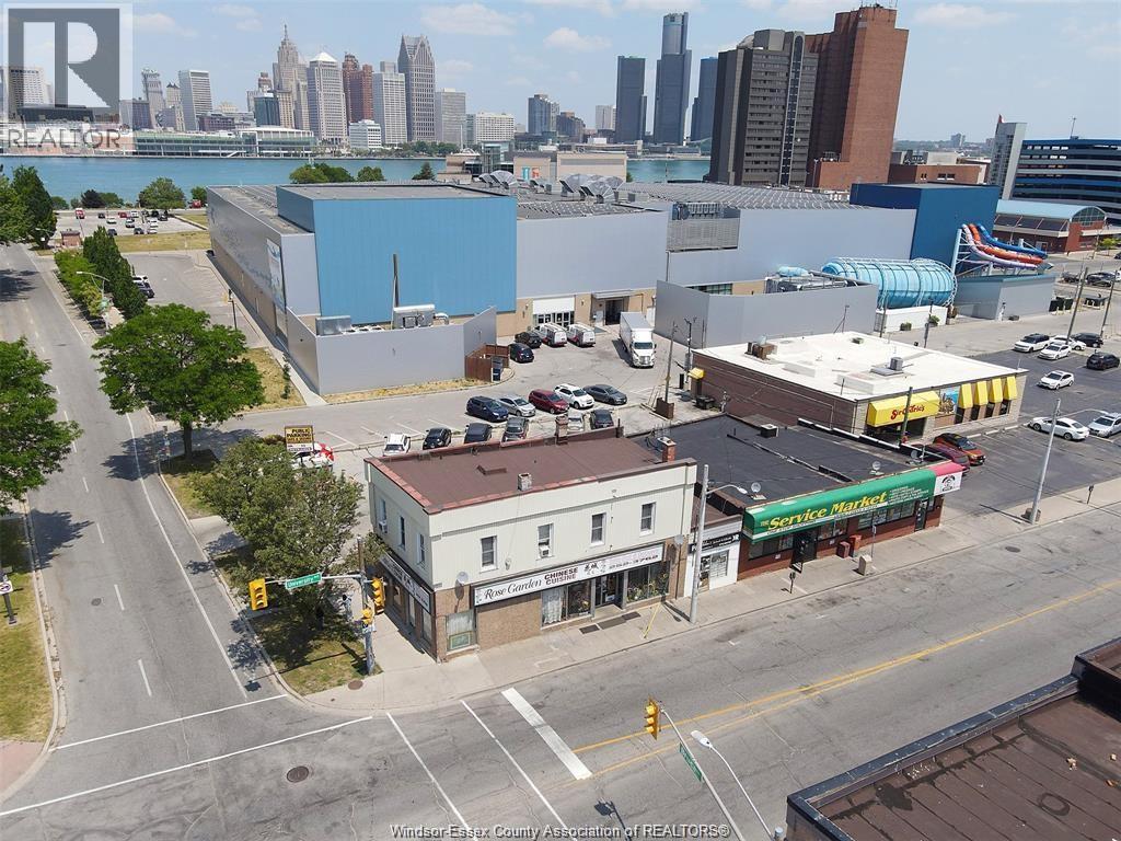 474-492 University Ave W Property Photo 13