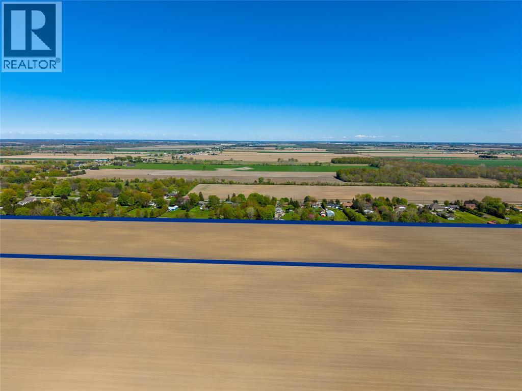 2053 London Line Property Photo 11