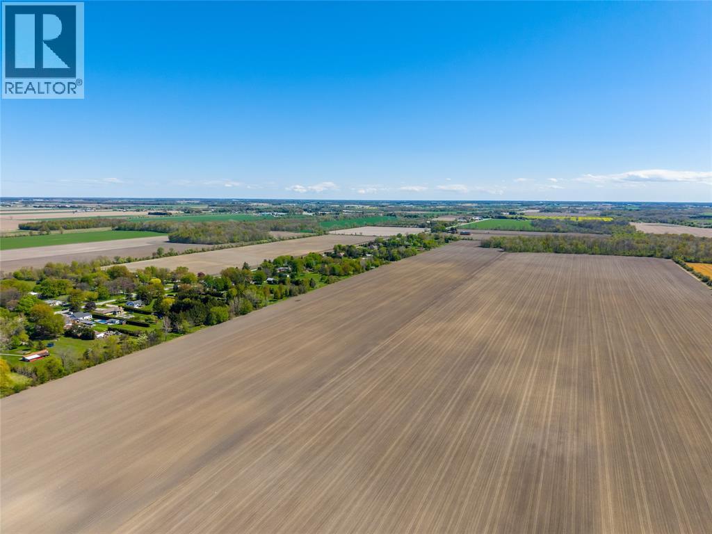 2053 London Line Property Photo 13