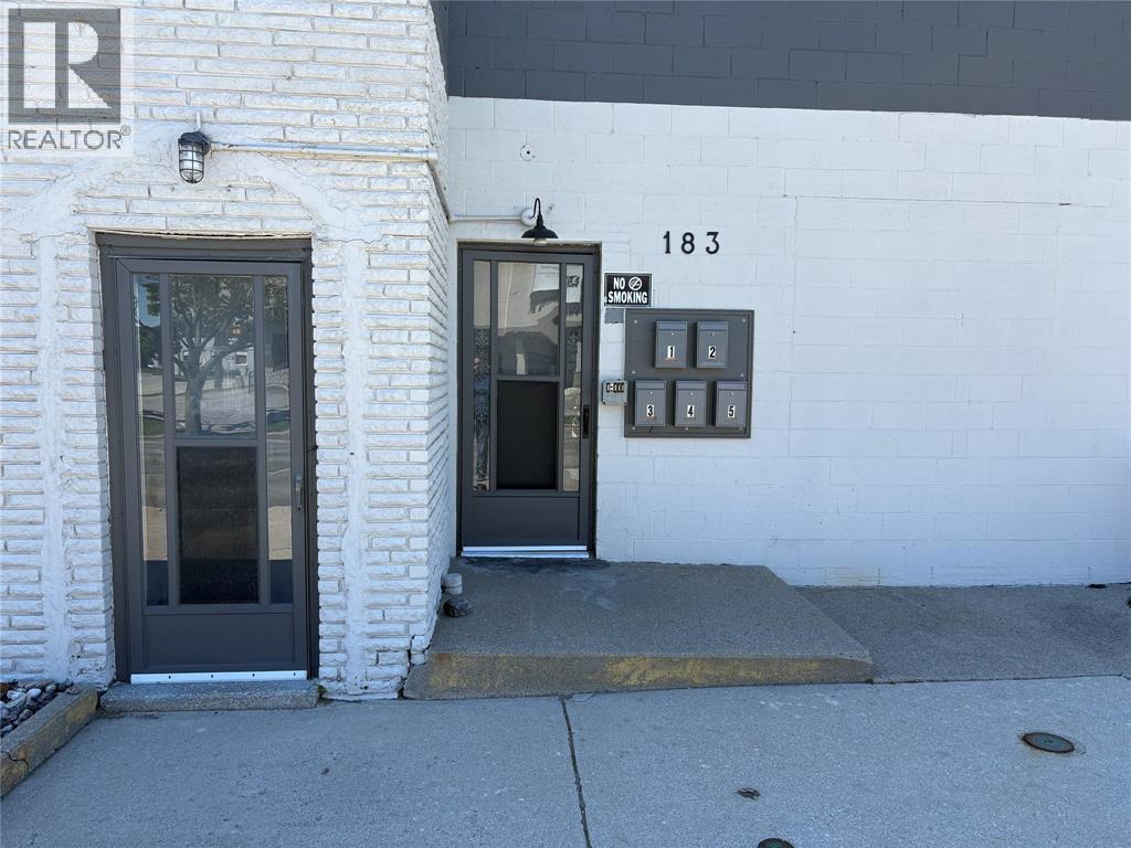 200 Lochiel Street Property Photo 5