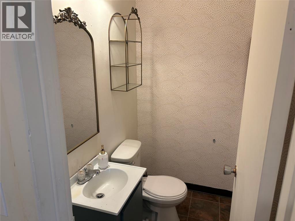 200 Lochiel Street Property Photo 14