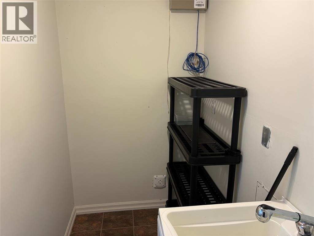 200 Lochiel Street Property Photo 15