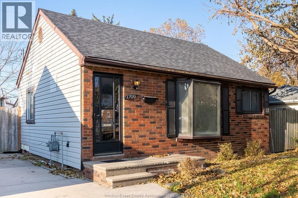 1709 Cadillac Property Photo 1