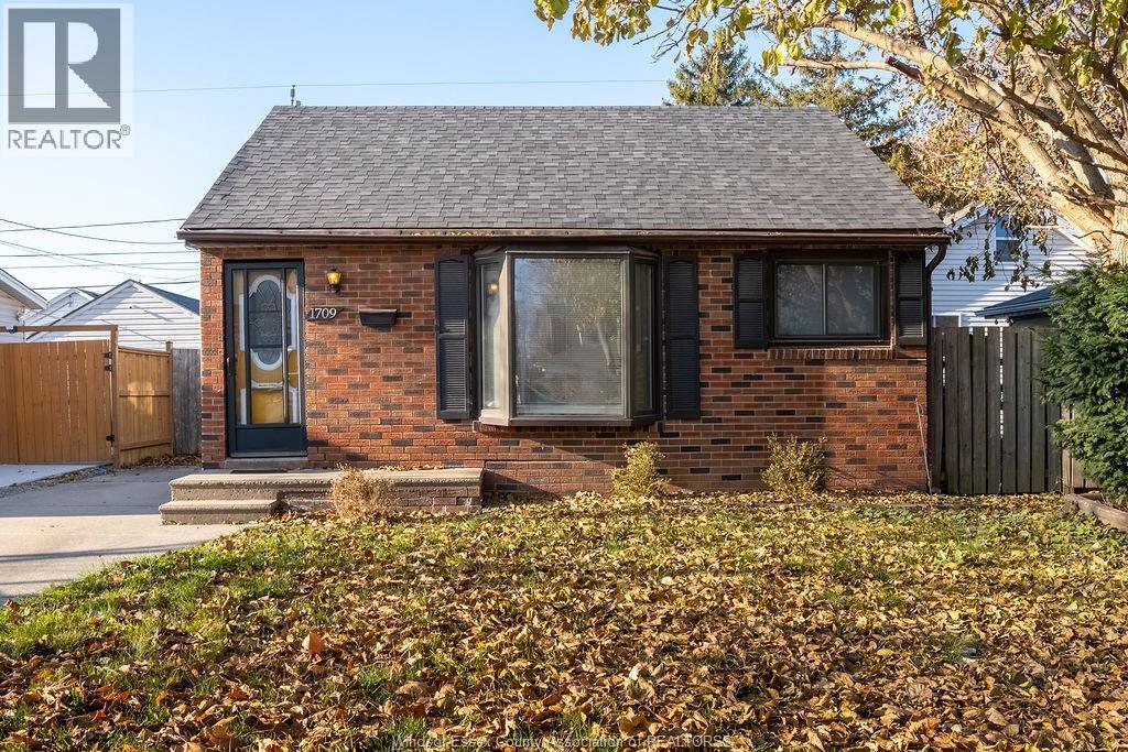 1709 Cadillac Property Photo 2