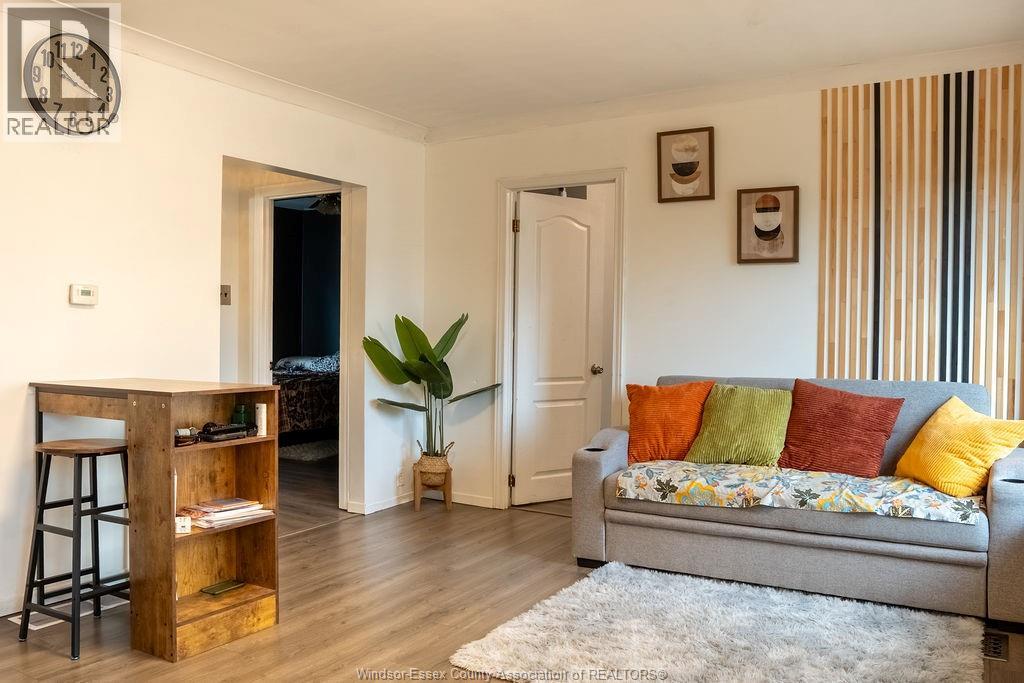 1709 Cadillac Property Photo 7