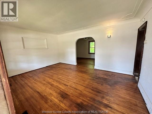 557 St Charles Street Property Photo 3