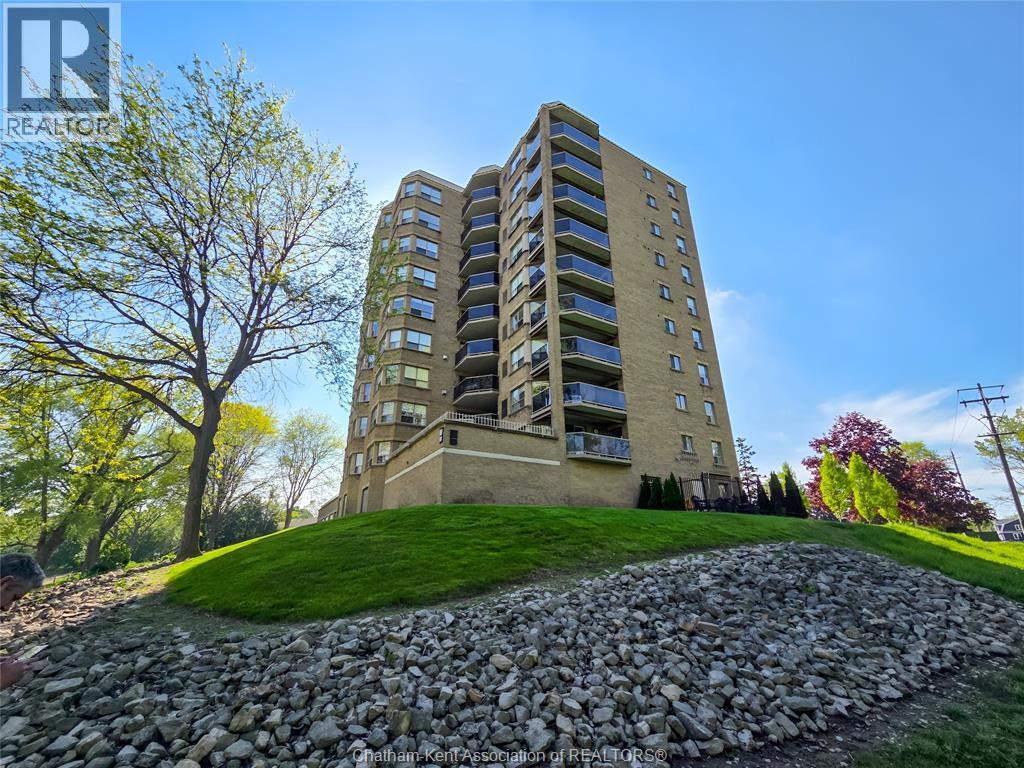 10 Van Allen Avenue Property Photo 3