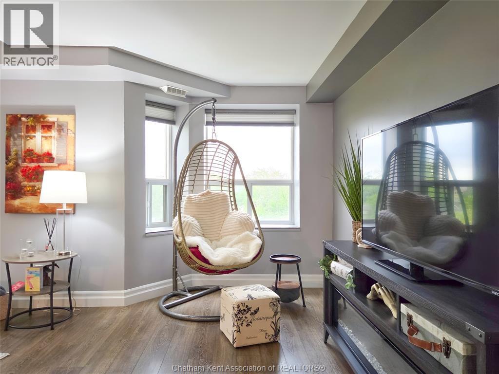 10 Van Allen Avenue Property Photo 12
