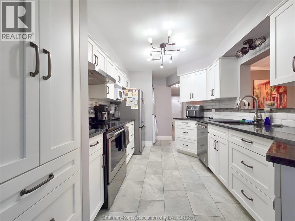 10 Van Allen Avenue Property Photo 15