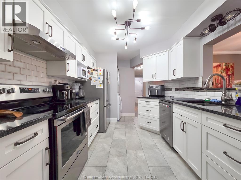 10 Van Allen Avenue Property Photo 17