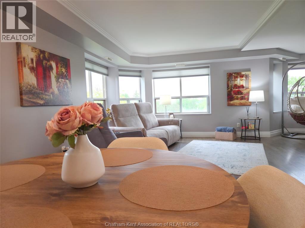 10 Van Allen Avenue Property Photo 20