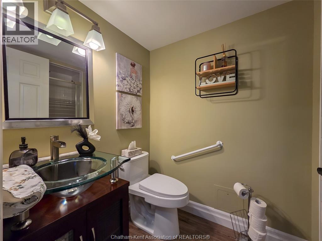 10 Van Allen Avenue Property Photo 29