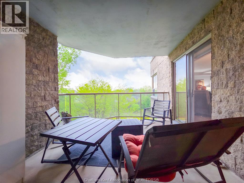10 Van Allen Avenue Property Photo 34
