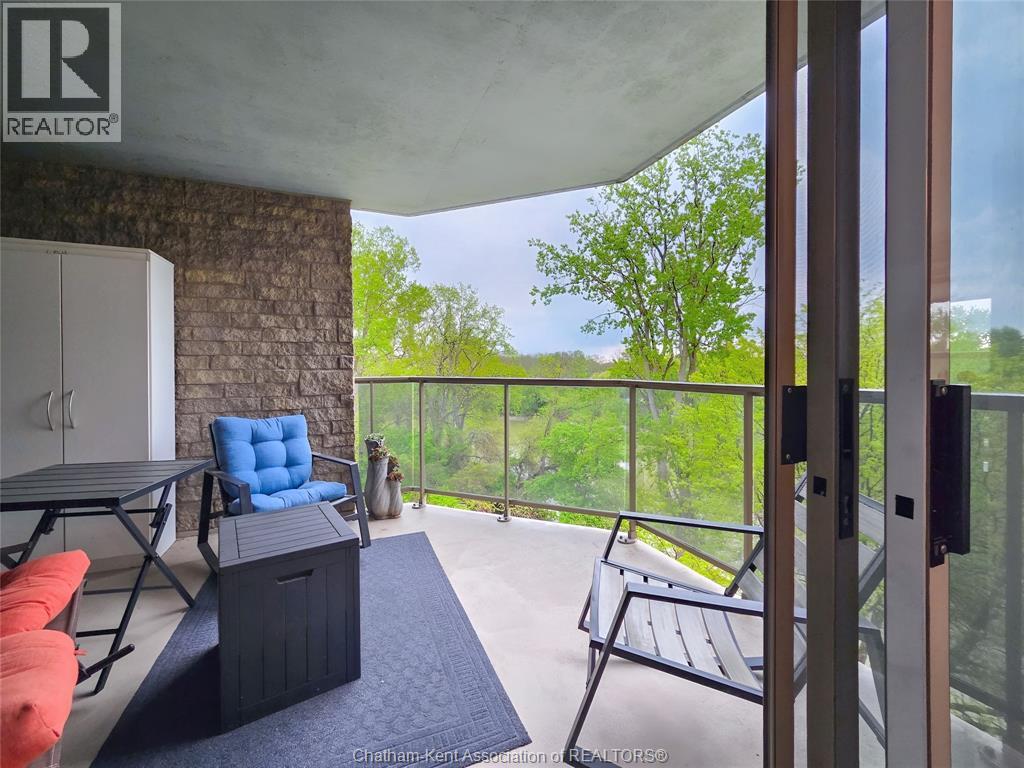 10 Van Allen Avenue Property Photo 35