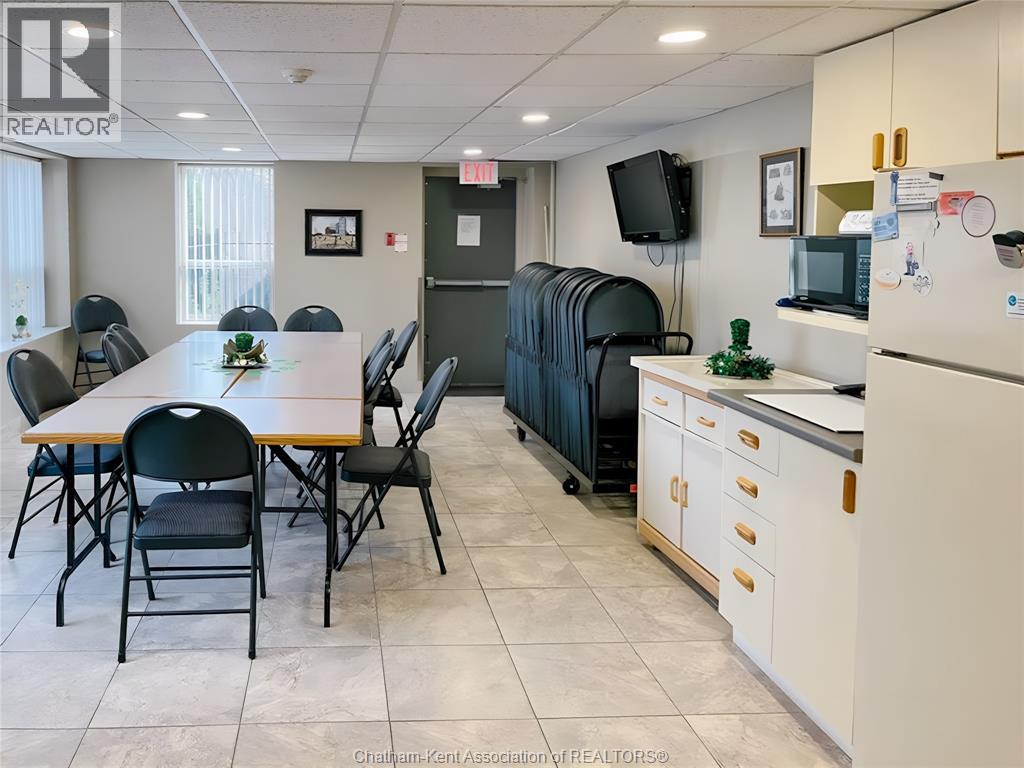 10 Van Allen Avenue Property Photo 42