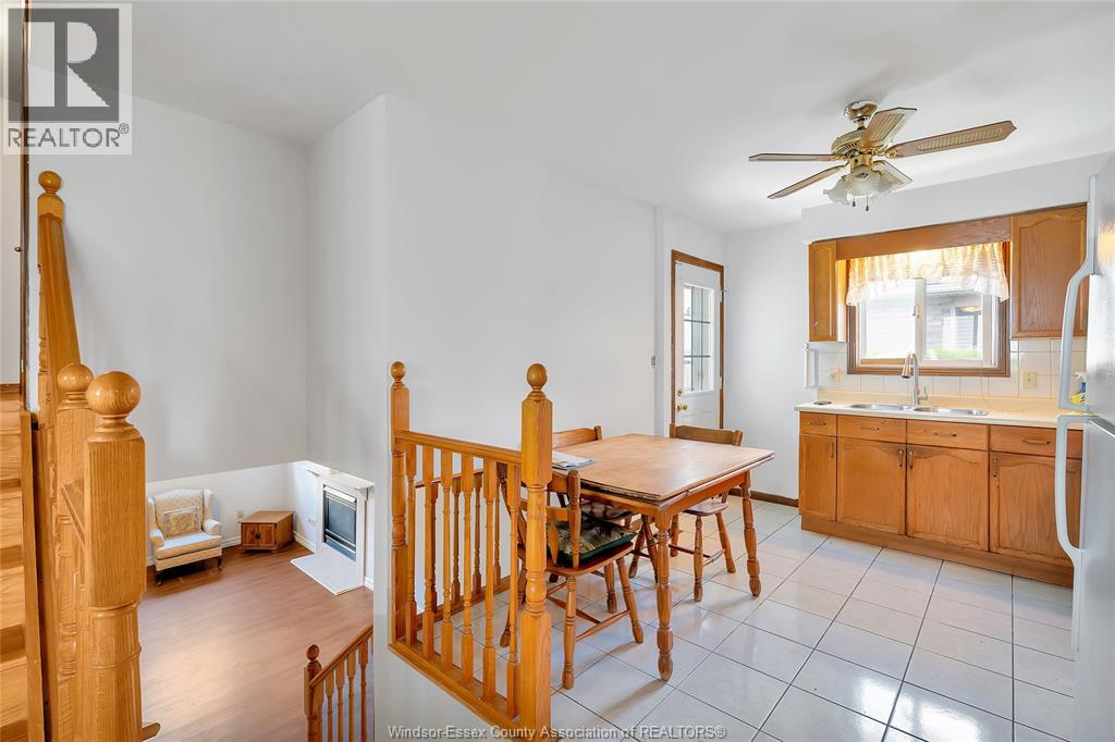 1042 Brookview Crescent Property Photo 10