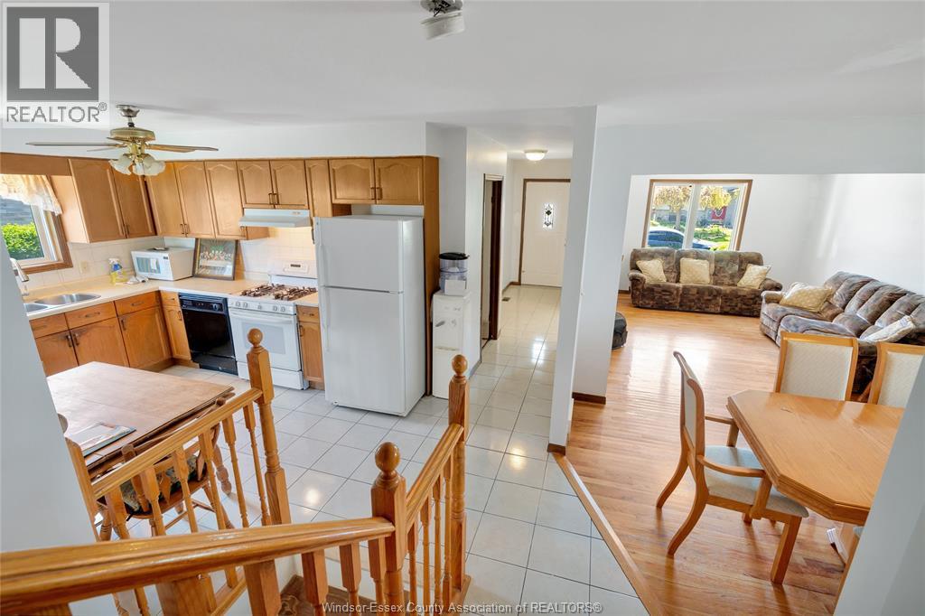 1042 Brookview Crescent Property Photo 18