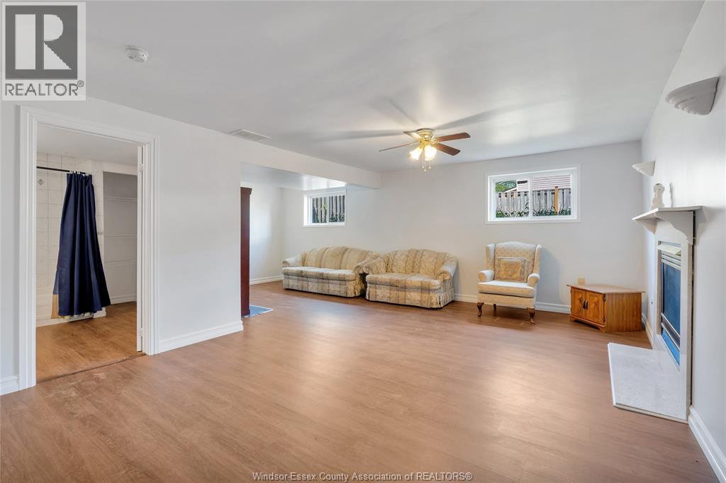 1042 Brookview Crescent Property Photo 19