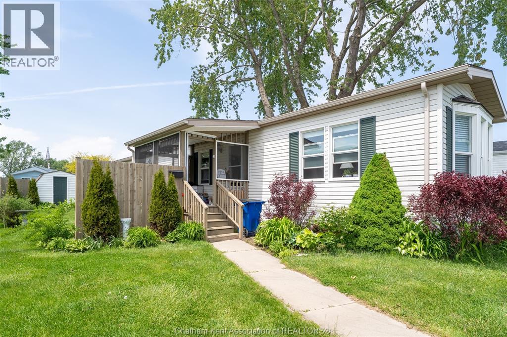 144 Dunkirk Drive Property Photo 3
