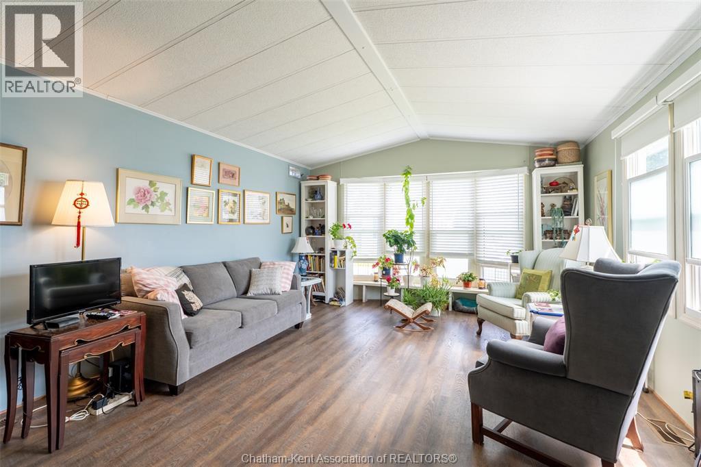 144 Dunkirk Drive Property Photo 13