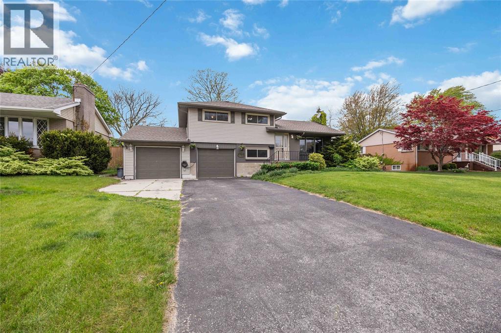 1705 Grace Avenue Property Photo 2