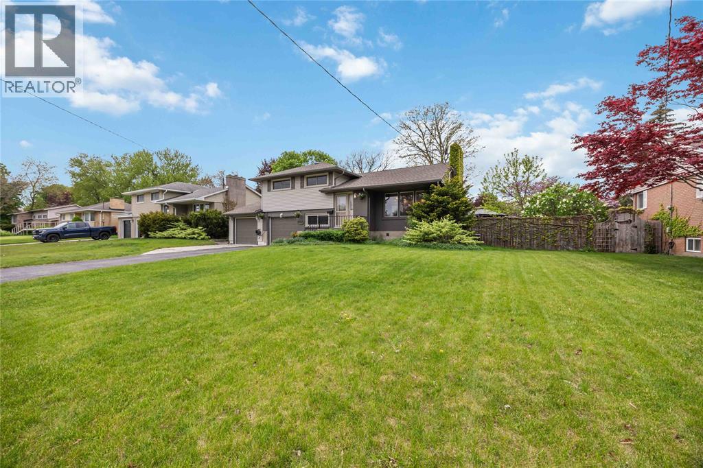 1705 Grace Avenue Property Photo 3
