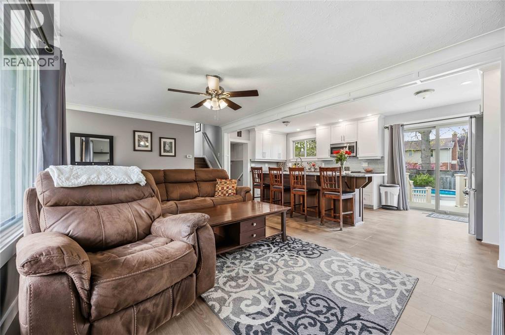 1705 Grace Avenue Property Photo 7