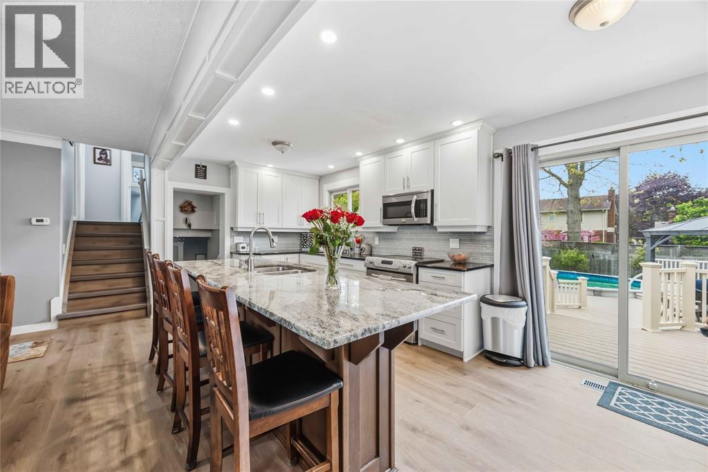 1705 Grace Avenue Property Photo 8