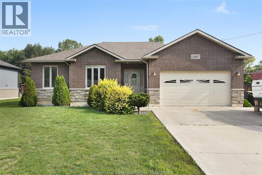 21107 Mclean Road Property Photo 1