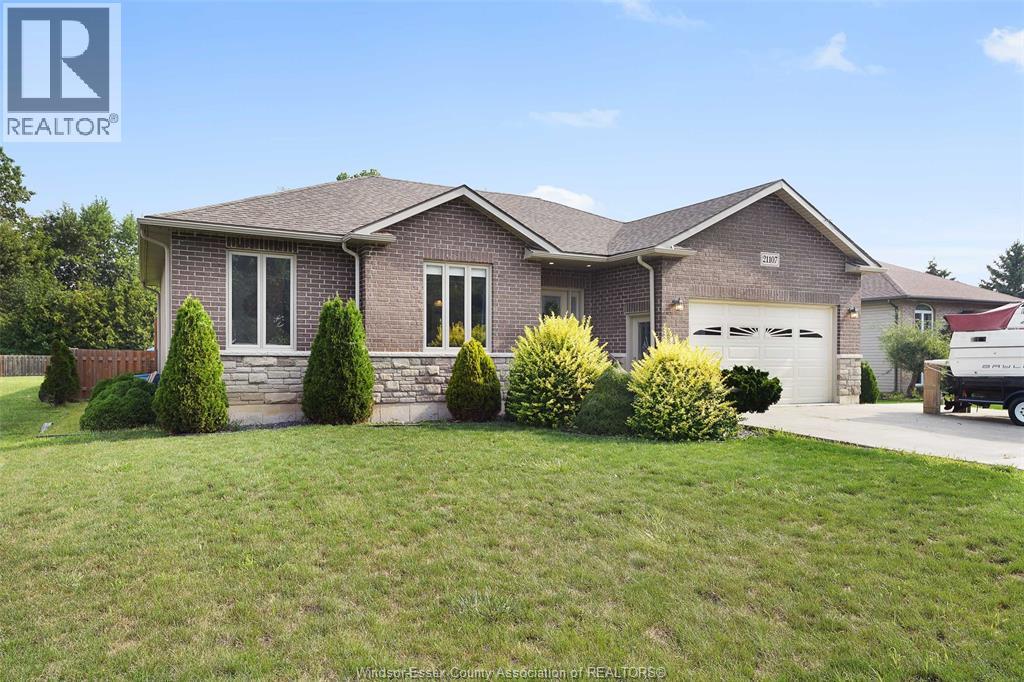 21107 Mclean Road Property Photo 3