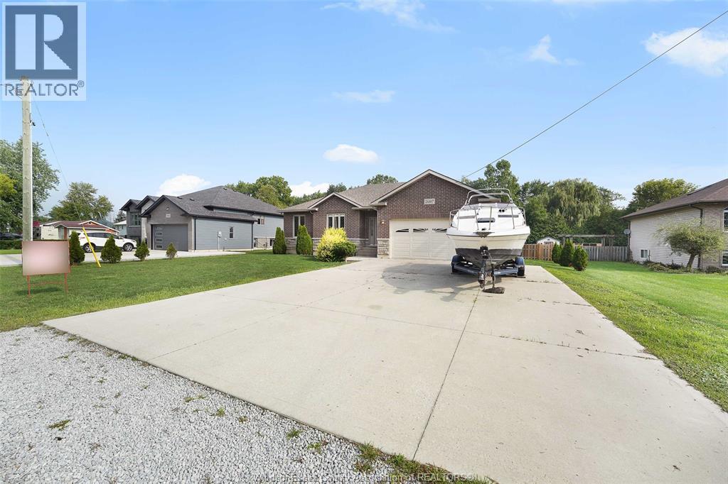 21107 Mclean Road Property Photo 4