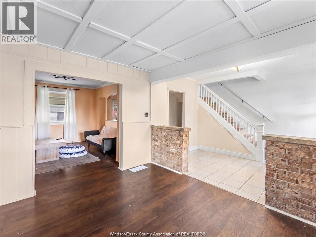 836 Elliott Property Photo 4
