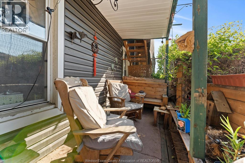 552 Parent Property Photo 5