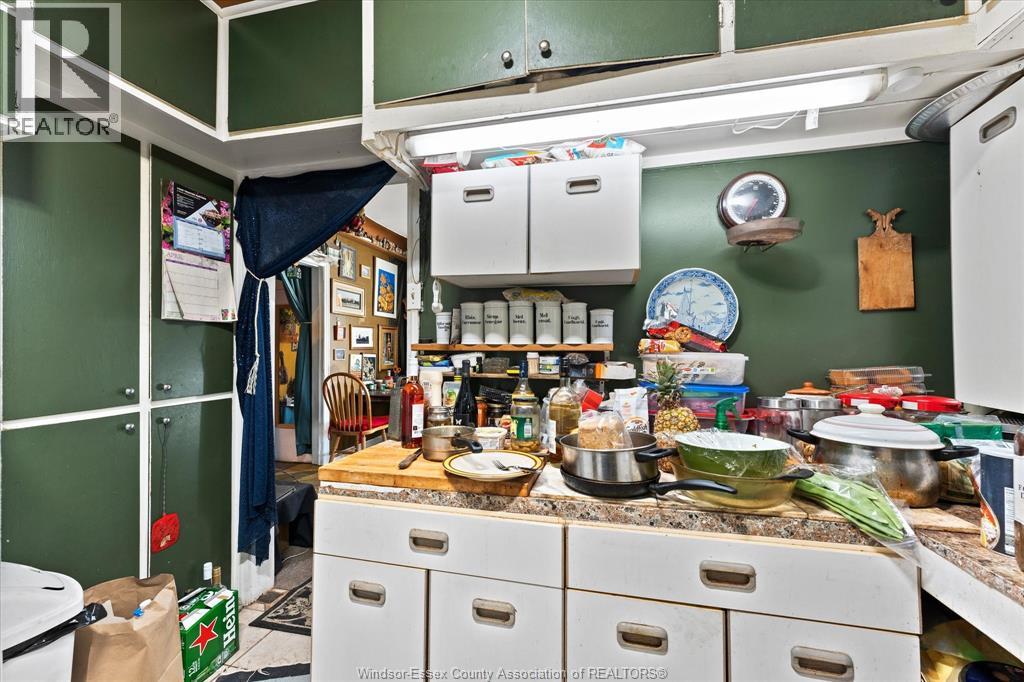 552 Parent Property Photo 8