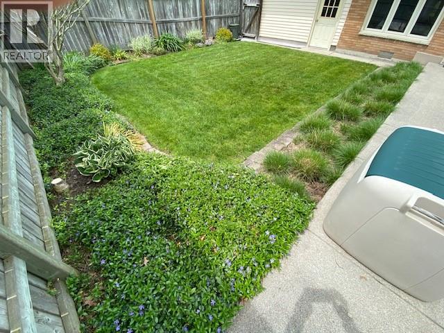 875 Champlain Road Property Photo 8