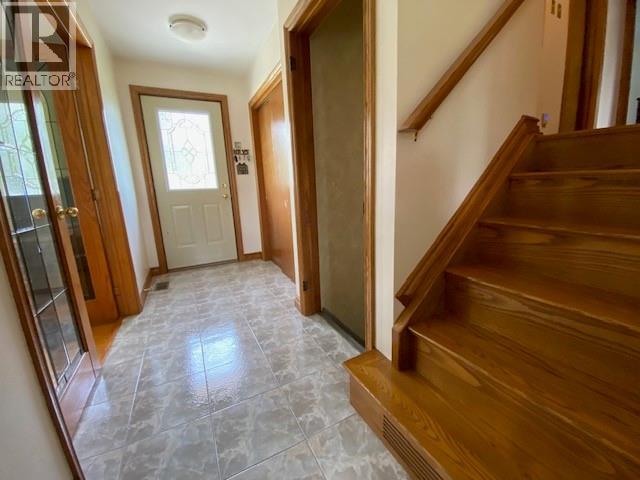 875 Champlain Road Property Photo 14