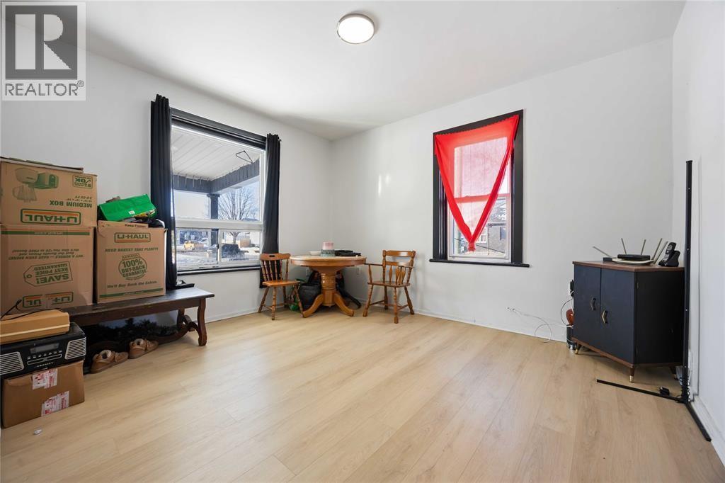 218-220 Mitton Street South Property Photo 3