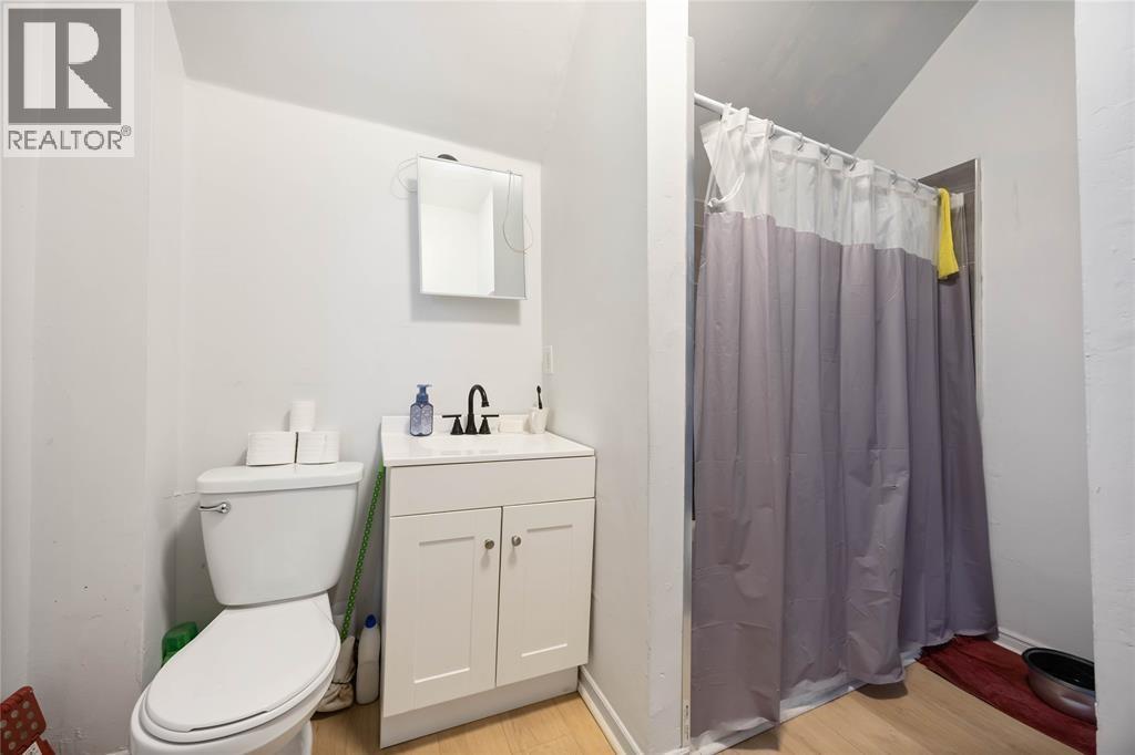 218-220 Mitton Street South Property Photo 17