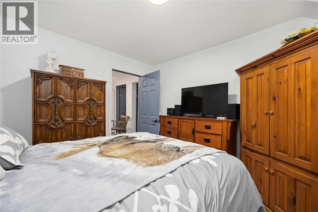 218-220 Mitton Street South Property Photo 20