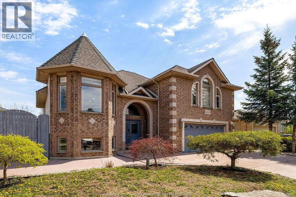 4620 BUNKER Property Photo 1