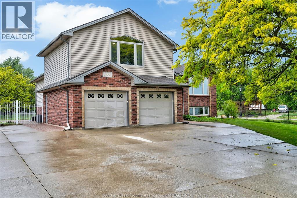 303 Gosfield Townline West Property Photo 1