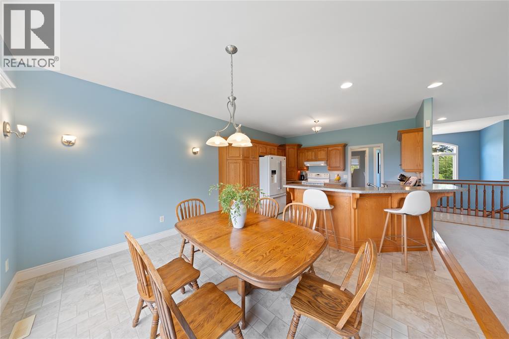 3633 Egremont Road Property Photo 10