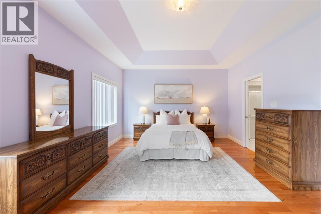 3633 Egremont Road Property Photo 16