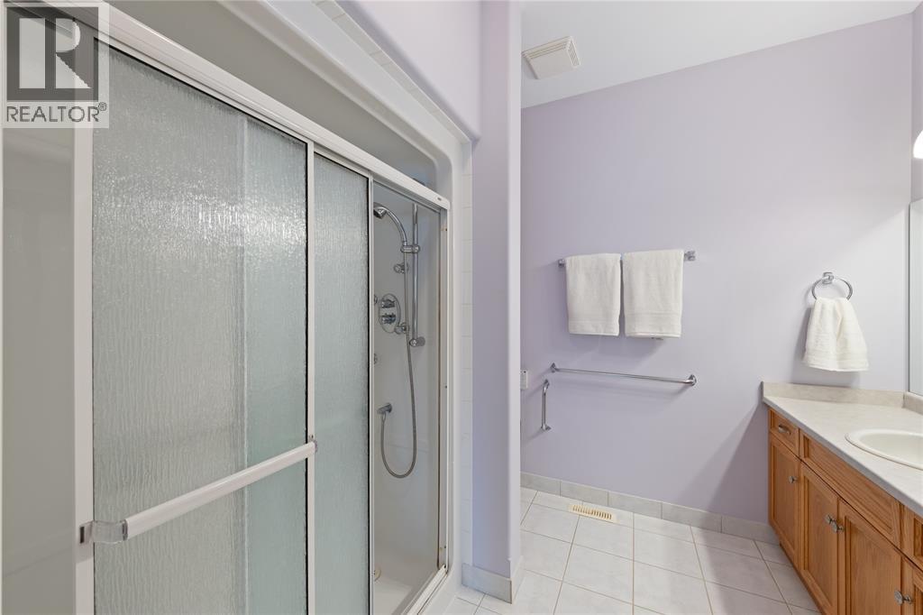 3633 Egremont Road Property Photo 19