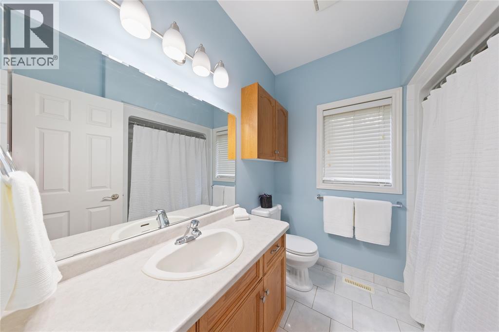 3633 Egremont Road Property Photo 24