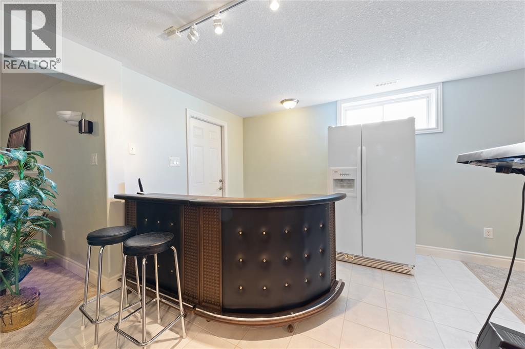 3633 Egremont Road Property Photo 26