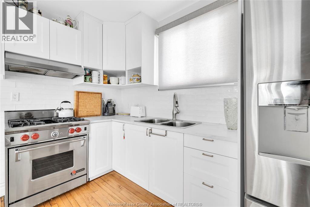 712 Gladstone Property Photo 12
