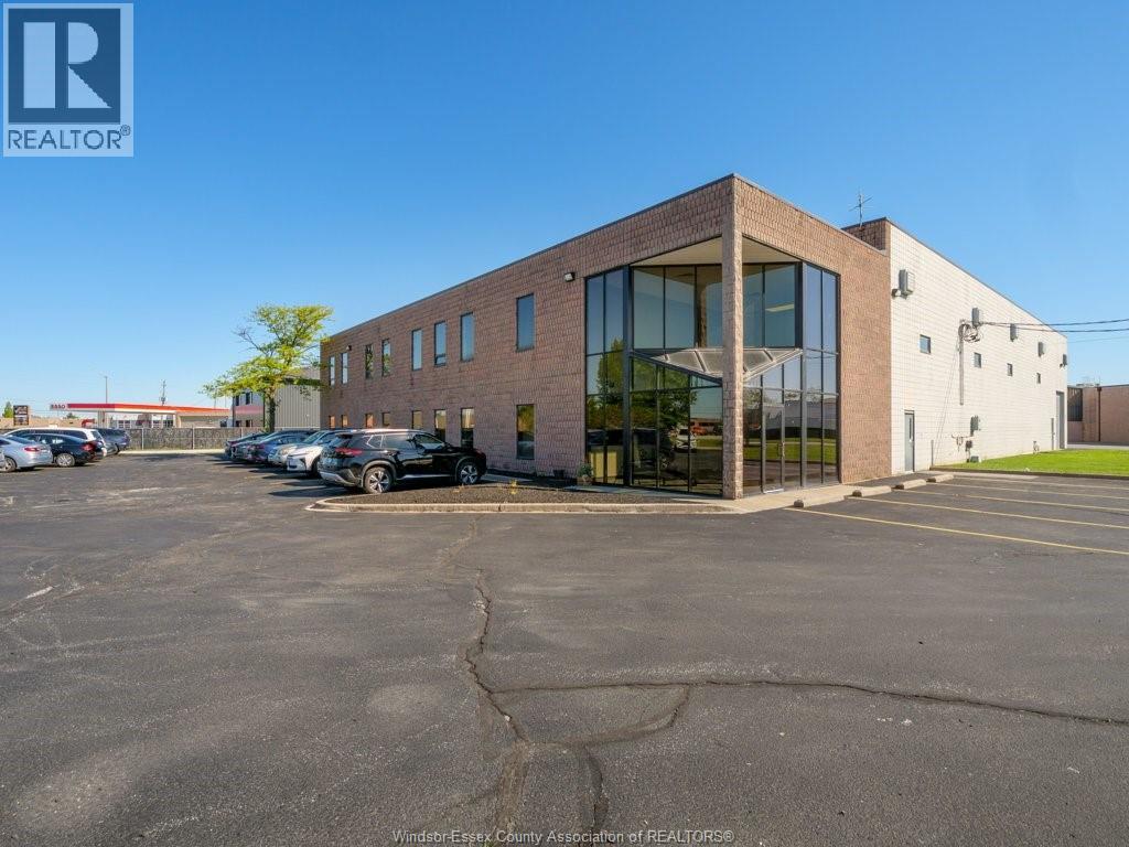 2516 Binder Crescent Property Photo 1